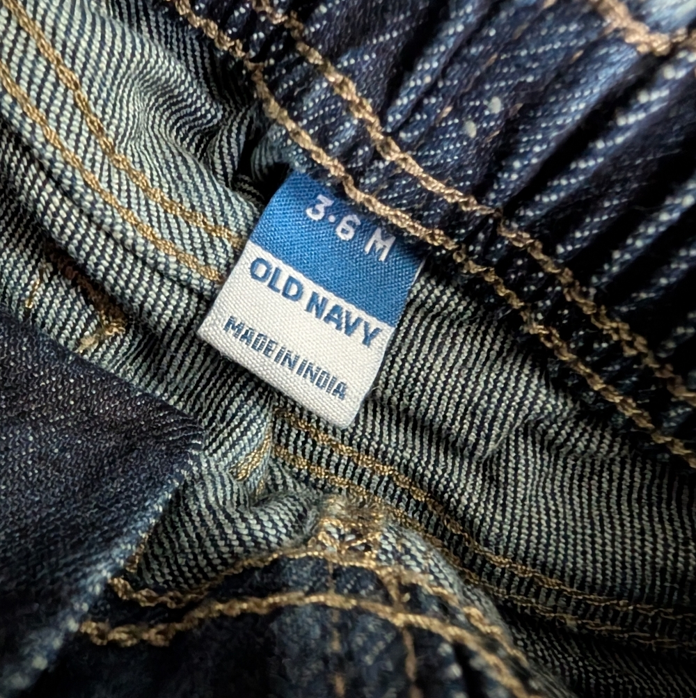 Levi's Classic Blue and Dark Denim Jeans 3-6mths Old Navy Baby Jean - Picture 3 of 6